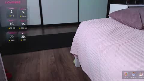 amelinamersi online show from February 7, 6:33 pm