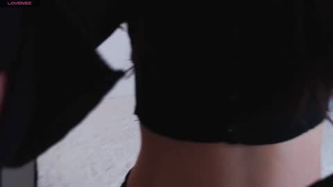 amelinamersi online show from March 9, 8:35 pm