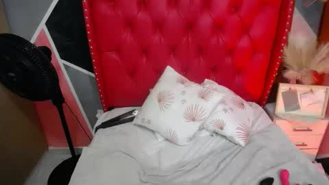 Snapshot of ameliporter_2 chatting on October 21, 12:44 am ameli online show from October 21, 12:44 am