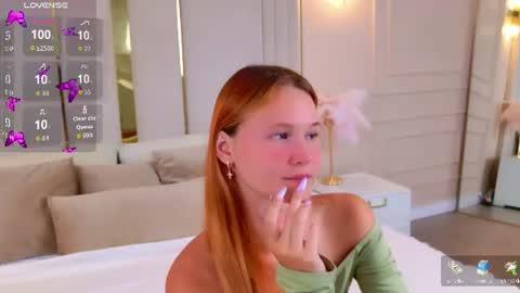 AmeliRoyse online show from August 3, 5:16 pm