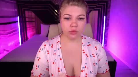 Alina online show from June 25, 1:48 pm