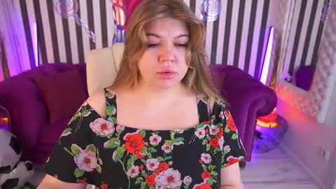 Alina online show from July 4, 1:06 pm