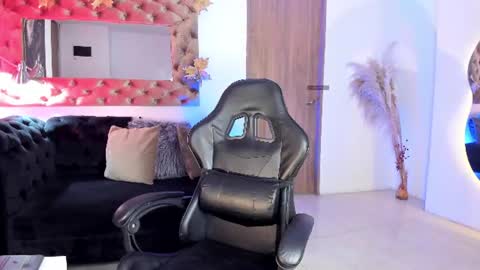          online show from June 20, 12:19 pm