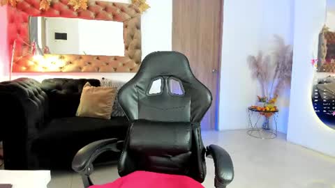          online show from July 31, 1:10 pm