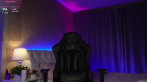 Amy  online show from January 2, 4:09 am