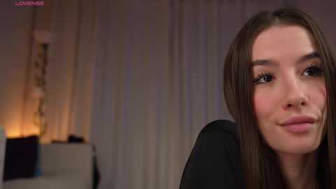 Amy  online show from May 8, 2:06 am