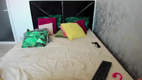 Julia online show from February 27, 12:49 pm