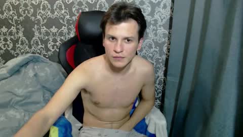 Snapshot of ameson1337 chatting on December 2, 7:31 pm Jesse online show from December 2, 7:31 pm