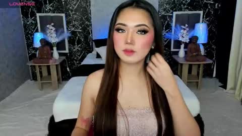 Snapshot of amethyst_claire chatting on September 22, 10:17 am Claire online show from September 22, 10:17 am