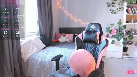 Snapshot of ami_amour_ chatting on March 4, 2:21 pm Hi-hi I am Kate welcome to my sexy room online show from March 4, 2:21 pm