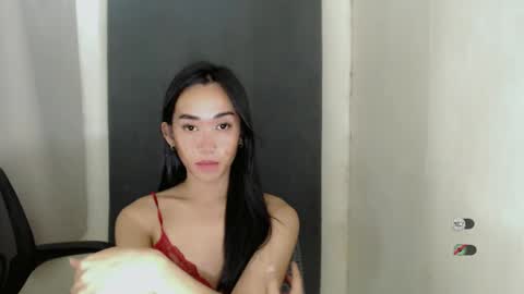 Snapshot of ami_lewis chatting on December 2, 3:14 pm JOANNA online show from December 2, 3:14 pm