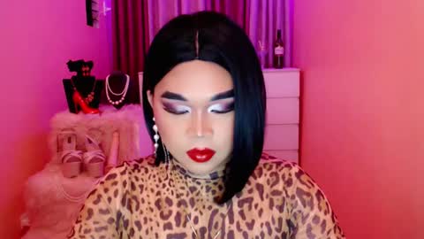 Queen Mireska online show from February 1, 11:43 am