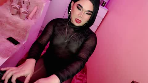 Queen Mireska online show from February 7, 6:24 pm