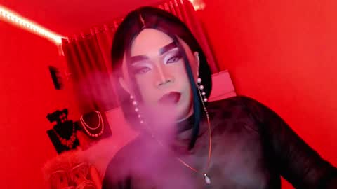 Queen Mireska online show from March 10, 12:15 pm