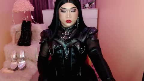 Queen Mireska online show from September 13, 11:54 am