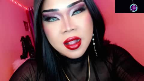 Queen Mireska online show from November 28, 5:04 pm