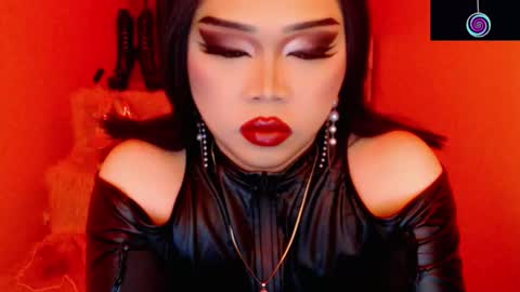 Queen Mireska online show from March 8, 6:01 pm