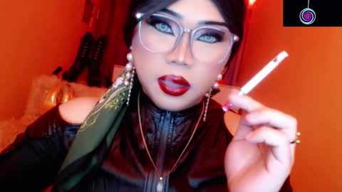 Queen Mireska online show from March 12, 4:24 pm