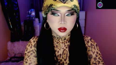 Queen Mireska online show from March 26, 4:45 pm