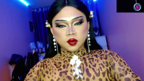 Snapshot of amiadoll chatting on August 6, 4:20 pm Queen Mireska online show from August 6, 4:20 pm