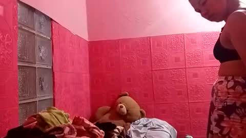 Amia online show from November 27, 1:18 am