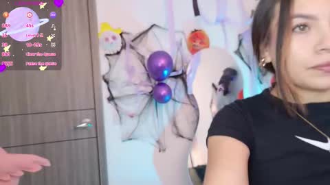 Snapshot of amicuper chatting on October 15, 3:23 pm Amy online show from October 15, 3:23 pm