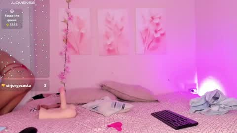 Snapshot of amiiclark chatting on June 12, 6:07 pm AmiiClark online show from June 12, 6:07 pm