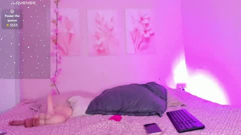 Snapshot of amiiclark chatting on July 2, 7:09 pm AmiiClark online show from July 2, 7:09 pm