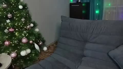 Snapshot of amilafran chatting on December 29, 2:52 pm Mila online show from December 29, 2:52 pm