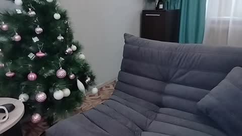 Snapshot of amilafran chatting on January 2, 6:50 am Mila online show from January 2, 6:50 am