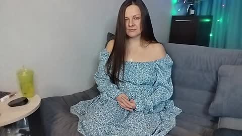 Snapshot of amilafran chatting on February 2, 12:02 pm Mila online show from February 2, 12:02 pm