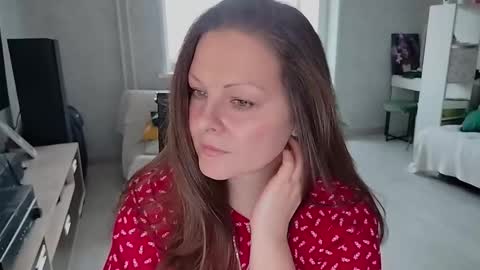 Snapshot of amilafran chatting on November 13, 7:51 am Mila online show from November 13, 7:51 am