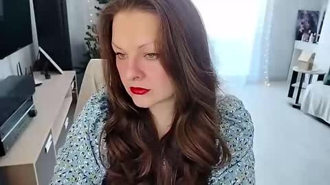 Snapshot of amilafran chatting on February 3, 6:22 am Mila online show from February 3, 6:22 am