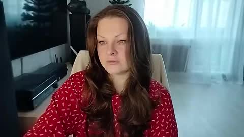 Snapshot of amilafran chatting on February 28, 10:49 am Mila online show from February 28, 10:49 am