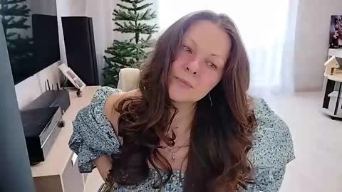 Snapshot of amilafran chatting on March 9, 6:28 am Mila online show from March 9, 6:28 am