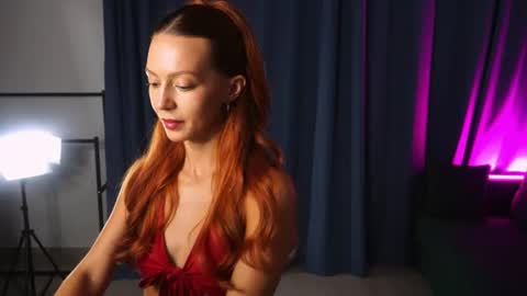 Snapshot of amilifox1 chatting on June 28, 5:19 pm amilifox1 online show from June 28, 5:19 pm