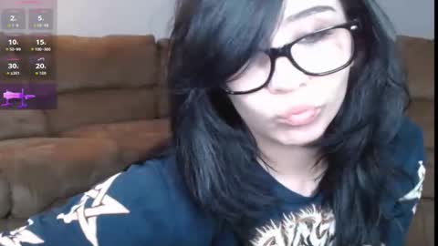 Snapshot of amilustxx chatting on May 31, 6:42 pm amilust online show from May 31, 6:42 pm