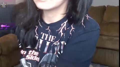 Snapshot of amilustxx chatting on June 6, 5:28 pm amilust online show from June 6, 5:28 pm