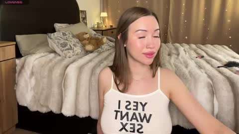 Amelia online show from May 2, 11:32 pm