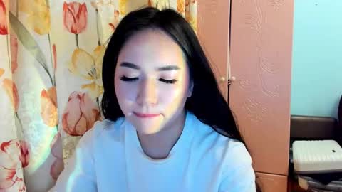 Snapshot of amina_artin chatting on November 29, 6:33 pm Amina online show from November 29, 6:33 pm