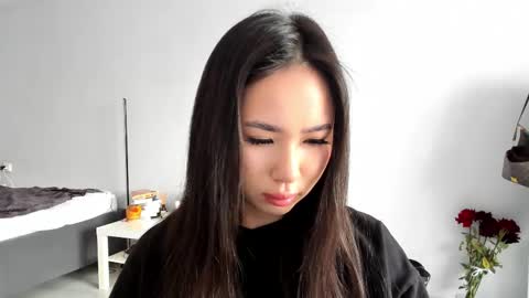 Amina online show from February 25, 8:24 am