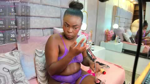 Snapshot of amina_westt chatting on November 21, 10:41 pm Amina online show from November 21, 10:41 pm