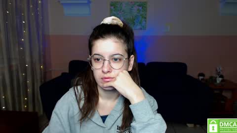 Amina online show from February 17, 6:31 am