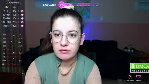 Amina online show from October 26, 6:30 am