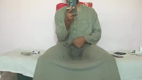 Snapshot of amir_elaraby chatting on October 12, 11:31 am Amir online show from October 12, 11:31 am