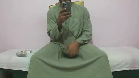 Snapshot of amir_elaraby chatting on October 18, 8:20 pm Amir online show from October 18, 8:20 pm