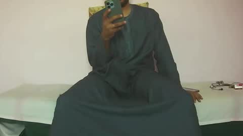 Snapshot of amir_elaraby chatting on October 21, 3:02 pm Amir online show from October 21, 3:02 pm