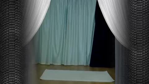 Amir online show from March 8, 6:05 pm