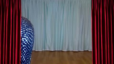 Amir online show from February 14, 5:10 pm