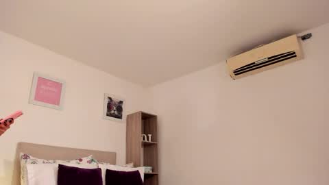 Snapshot of amira_sanz_ chatting on November 7, 2:22 am Amira Sanz online show from November 7, 2:22 am